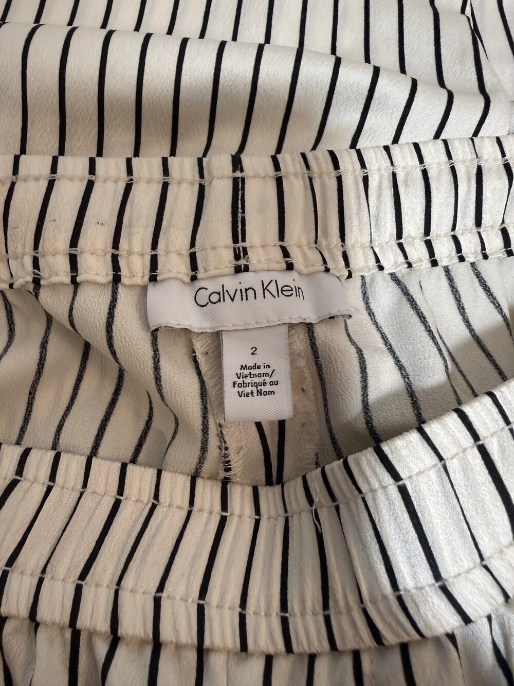 Calvin Klein Women’s Size 2 Ivory Black Striped Pull-On Pants Tapered Ankle
